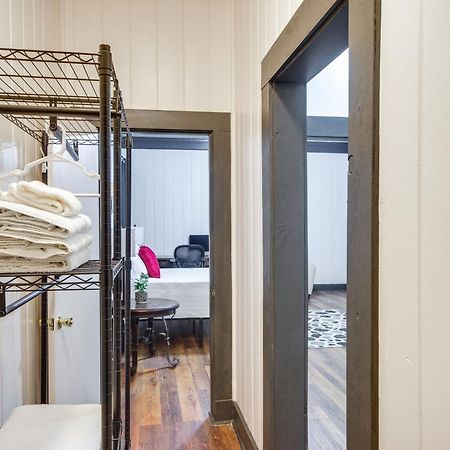 Modern Greenwood Studio Less Than 1 Mi To Downtown! Экстерьер фото